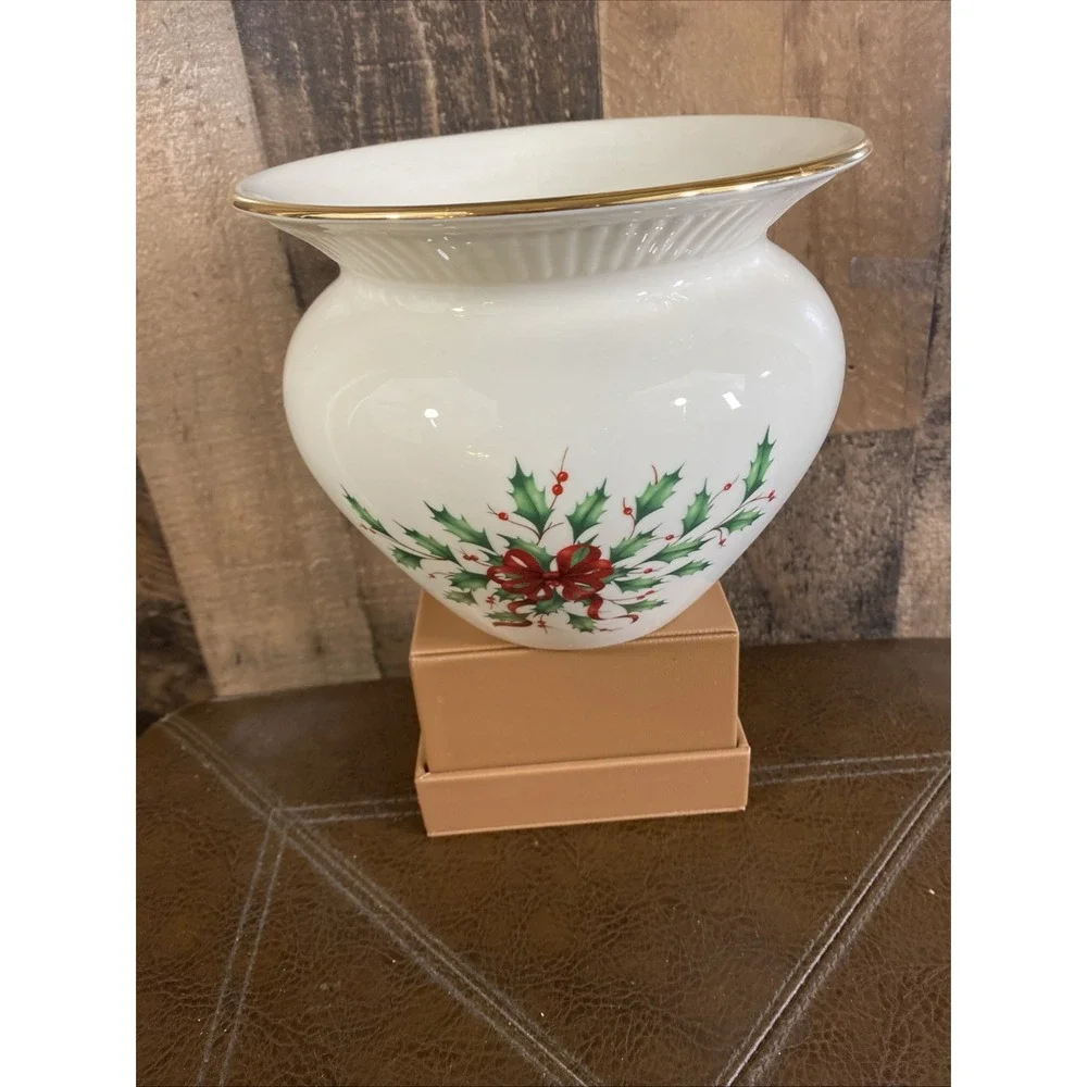 Lenox Holiday Cachepot Planter Vase Bowl Porcelain Holly Berry Motif 6435515 Vtg
